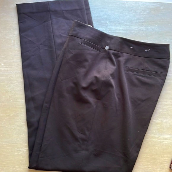 Liz Claiborne Pants - NWOT Liz Claiborne Career “Audra” Petite trousers